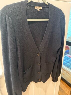 Lilla P v neck 4 button cardigan , like new , size M